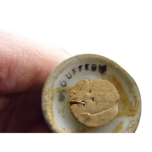 Vintage Miniature Mid-Century Salt Pepper Shakers Gold Ceramic 1 1/2" - Picture 4 of 4